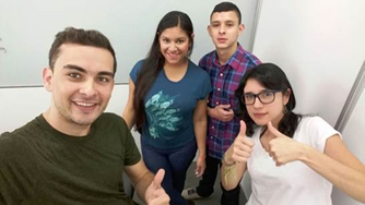 Estudiantes de programas en Mercadeo y Ventas participan de Concurso  Tic-TacIUSH