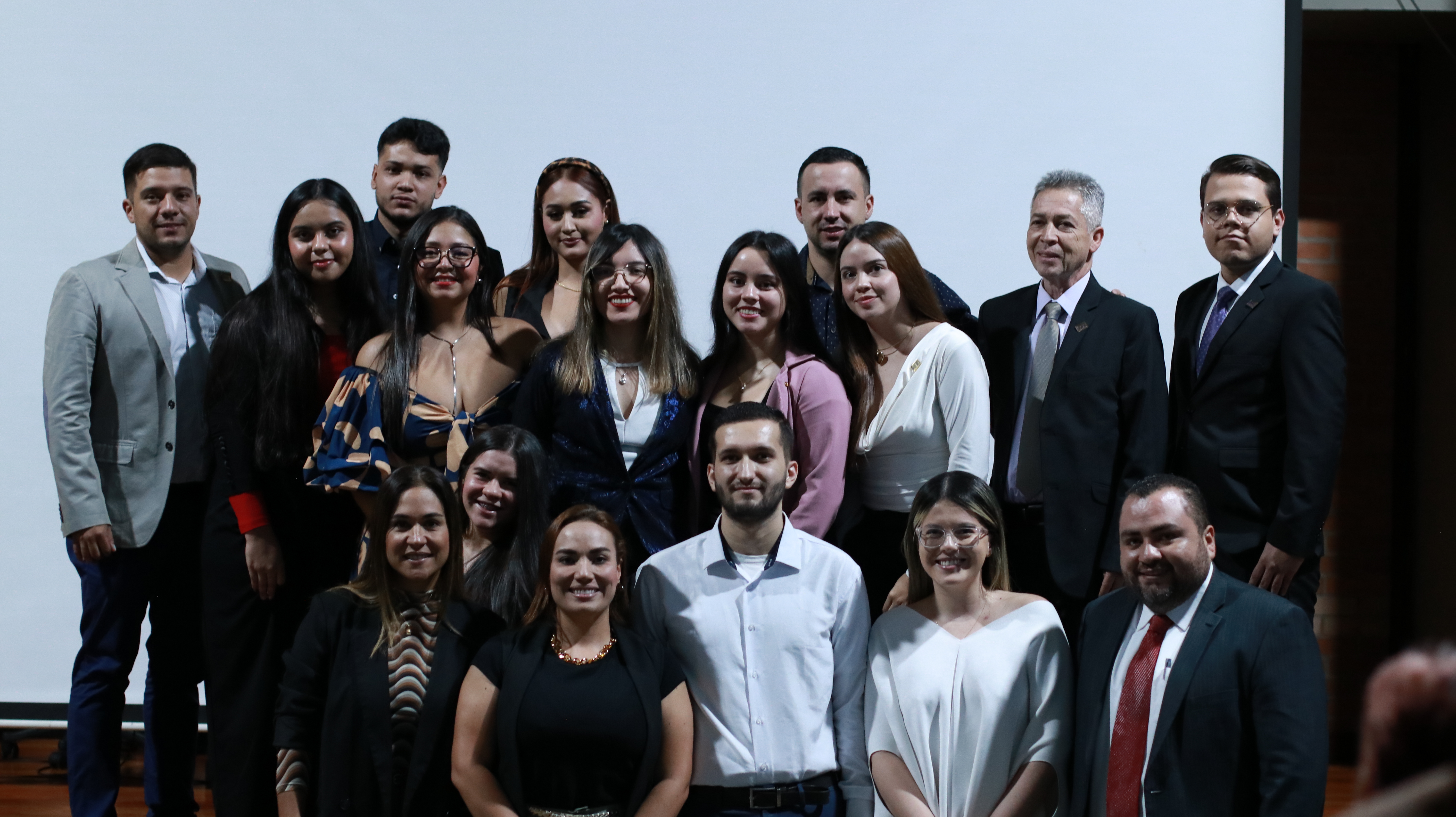 Juramento marca el inicio de prácticas profesionales para estudiantes de DerechoIUSH