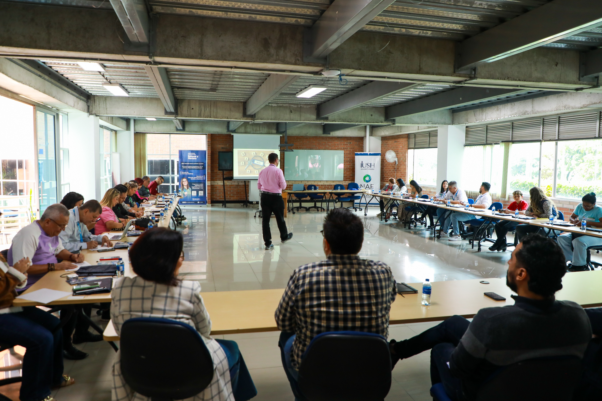 La Institución Universitaria Salazar y Herrera fortalece lazos con las comunidades de MedellínIUSH